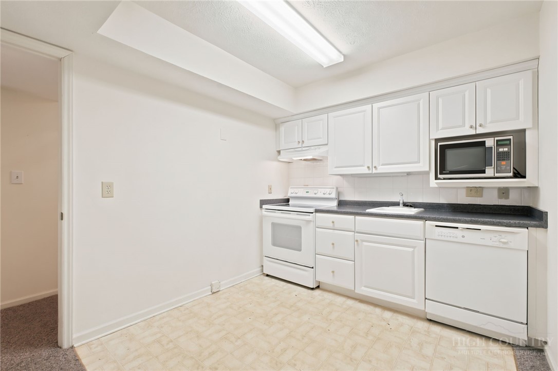 765 Oak Ridge Drive Property Photo 24