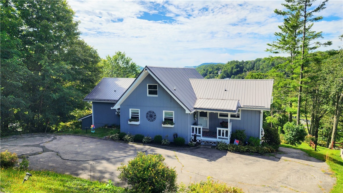 306 Smokey View Property Photo 1
