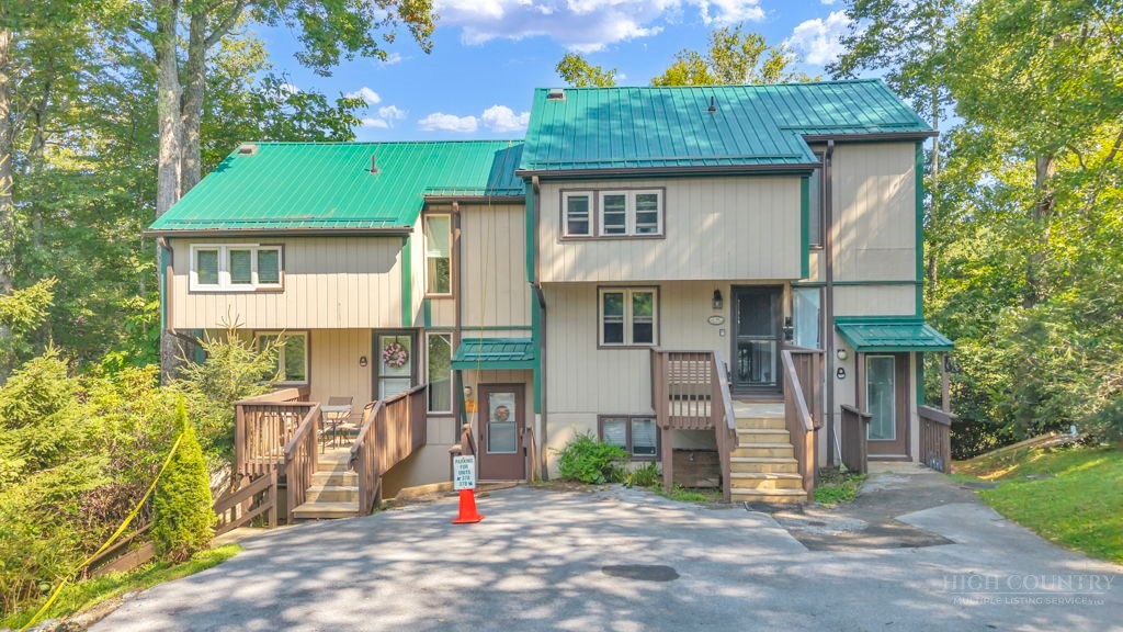 1443 Sugar Mountain Drive G37-b Property Photo 1