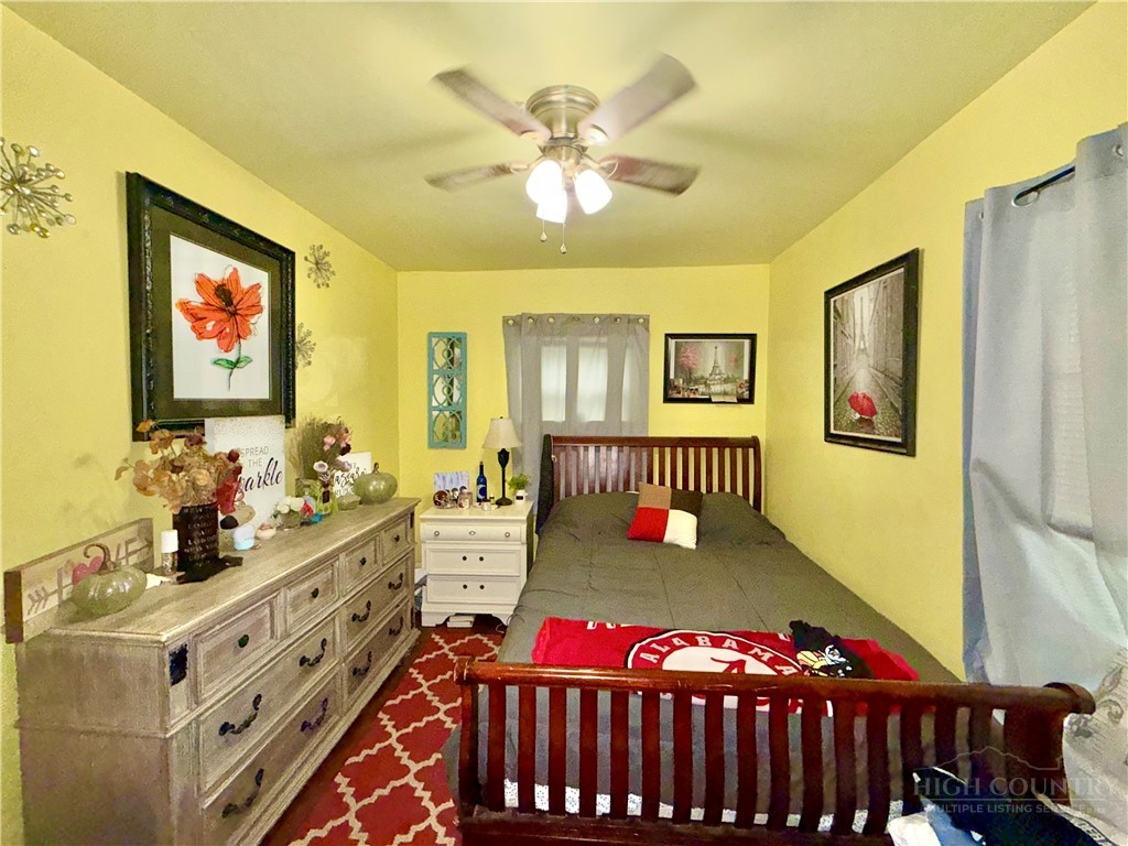 130 Bluegrass Drive Property Photo 10