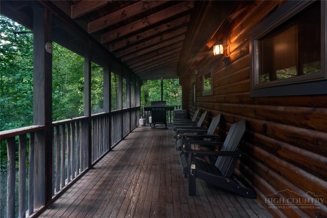 3925 Blackberry Crest Lane Property Photo 5