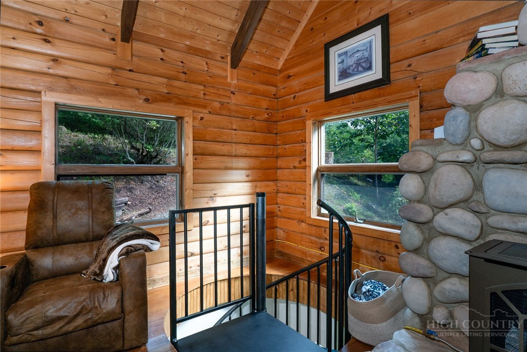 3925 Blackberry Crest Lane Property Photo 11