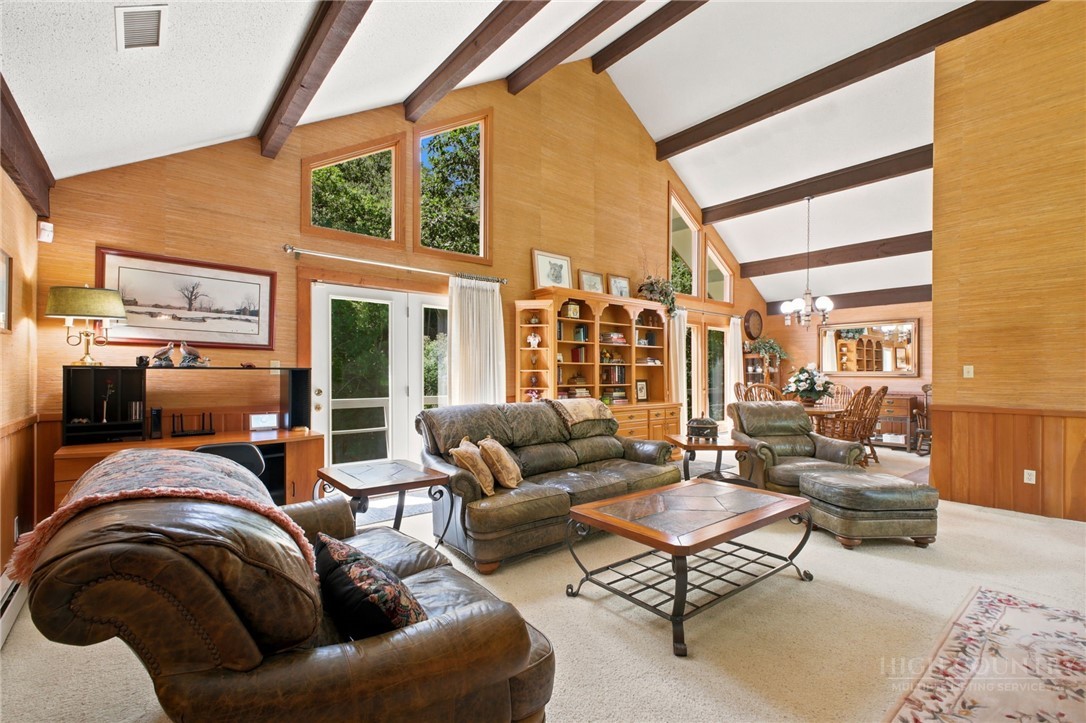 2472 Flat Top Road Property Photo 7