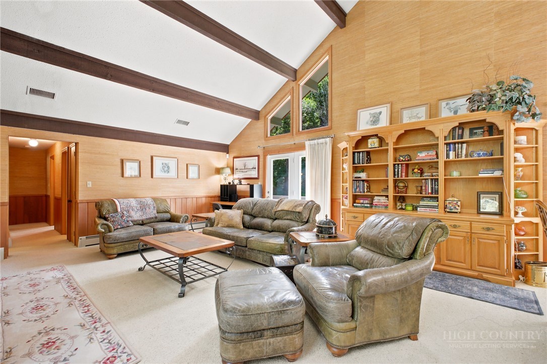 2472 Flat Top Road Property Photo 10