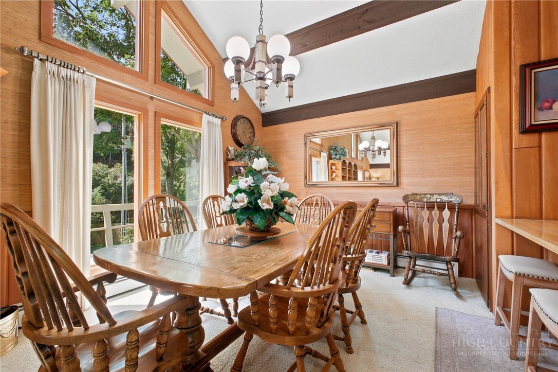 2472 Flat Top Road Property Photo 11