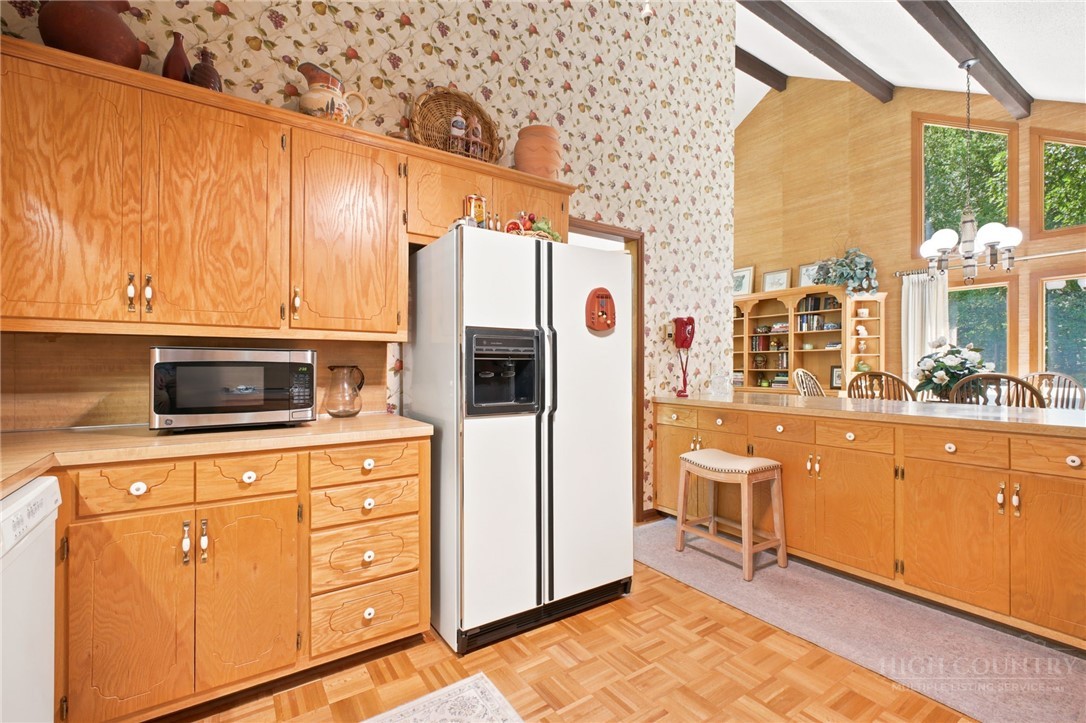 2472 Flat Top Road Property Photo 16