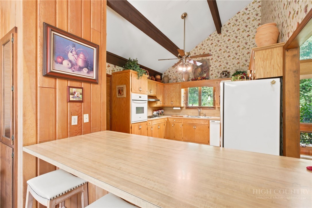 2472 Flat Top Road Property Photo 19