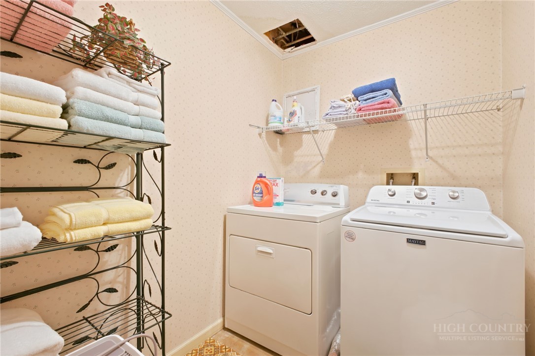 2472 Flat Top Road Property Photo 39