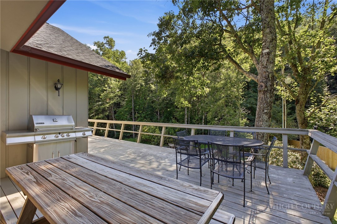 2472 Flat Top Road Property Photo 45