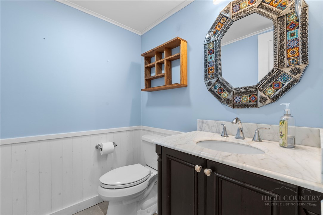 182 Forestridge Drive Property Photo 11