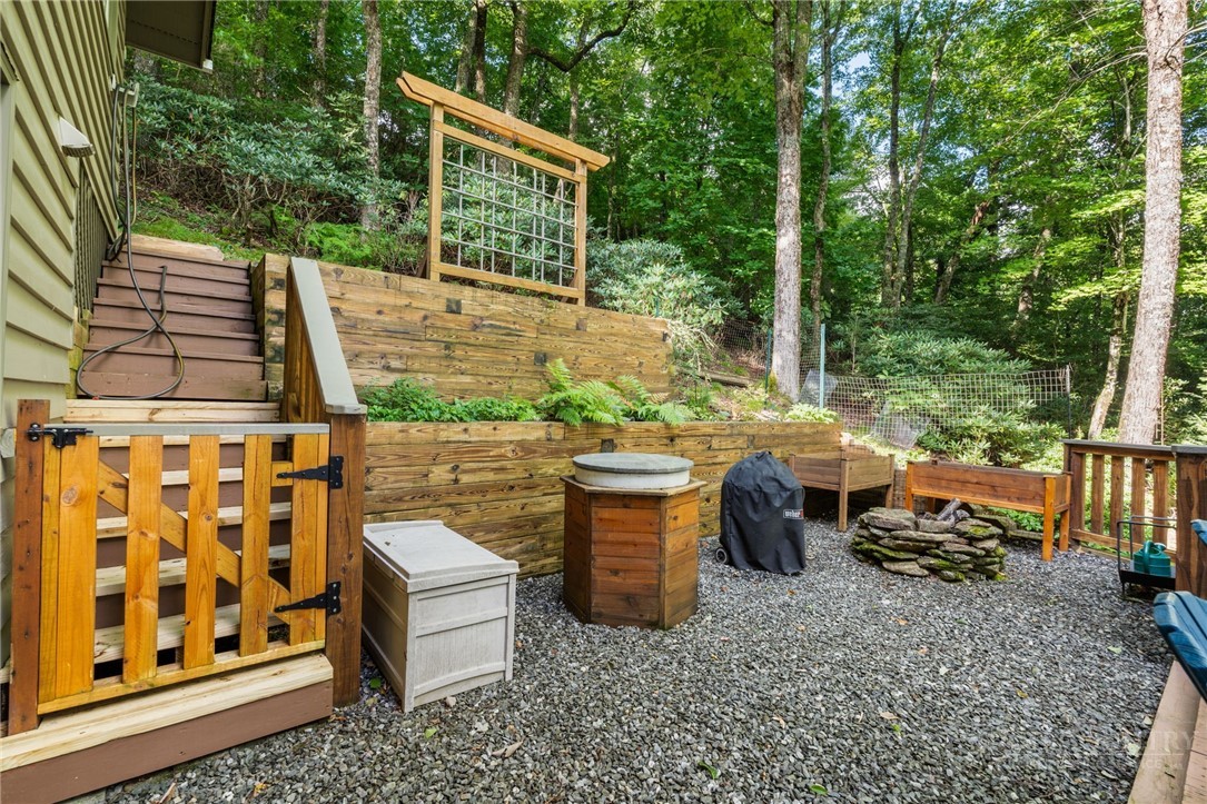 182 Forestridge Drive Property Photo 32