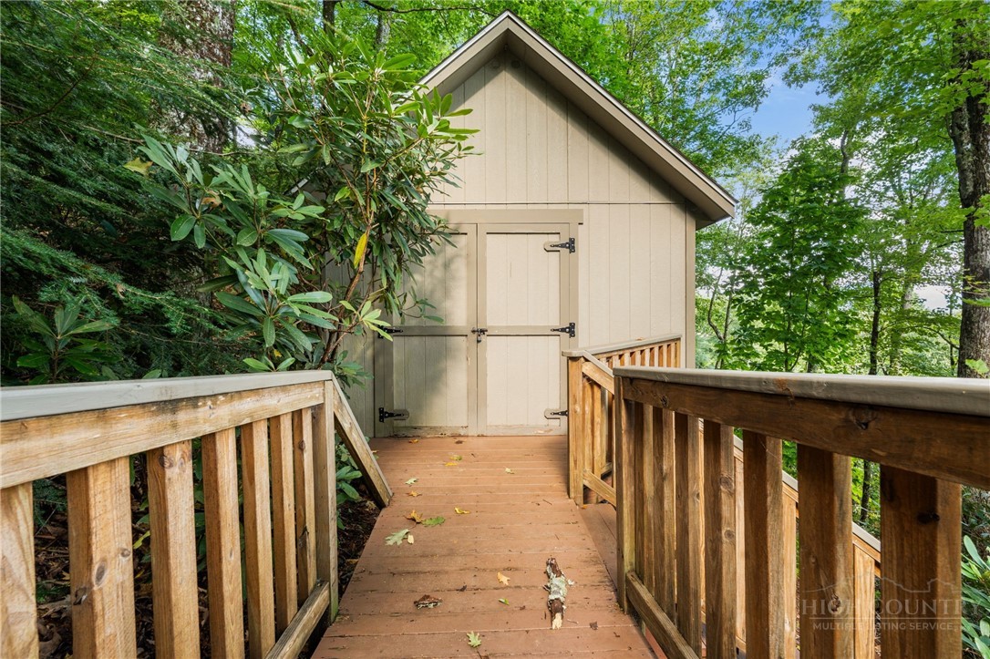 182 Forestridge Drive Property Photo 36