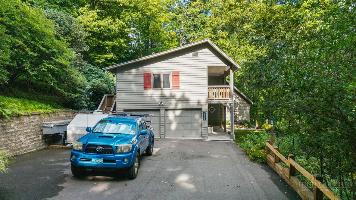 182 Forestridge Drive Property Photo 39