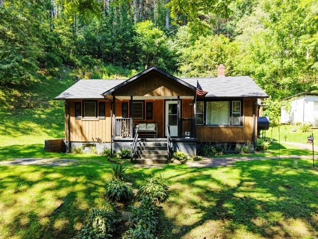 1115 Little Helton Road Property Photo 1