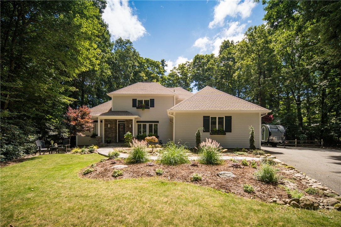 163 Forbes Way Property Photo 1