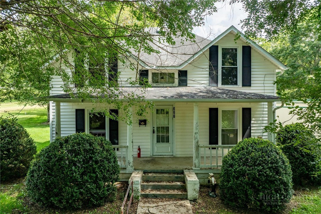 327 Pine Street Property Photo 1