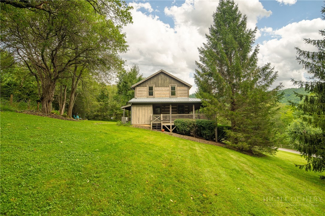 276 E Rivers Edge Property Photo 2