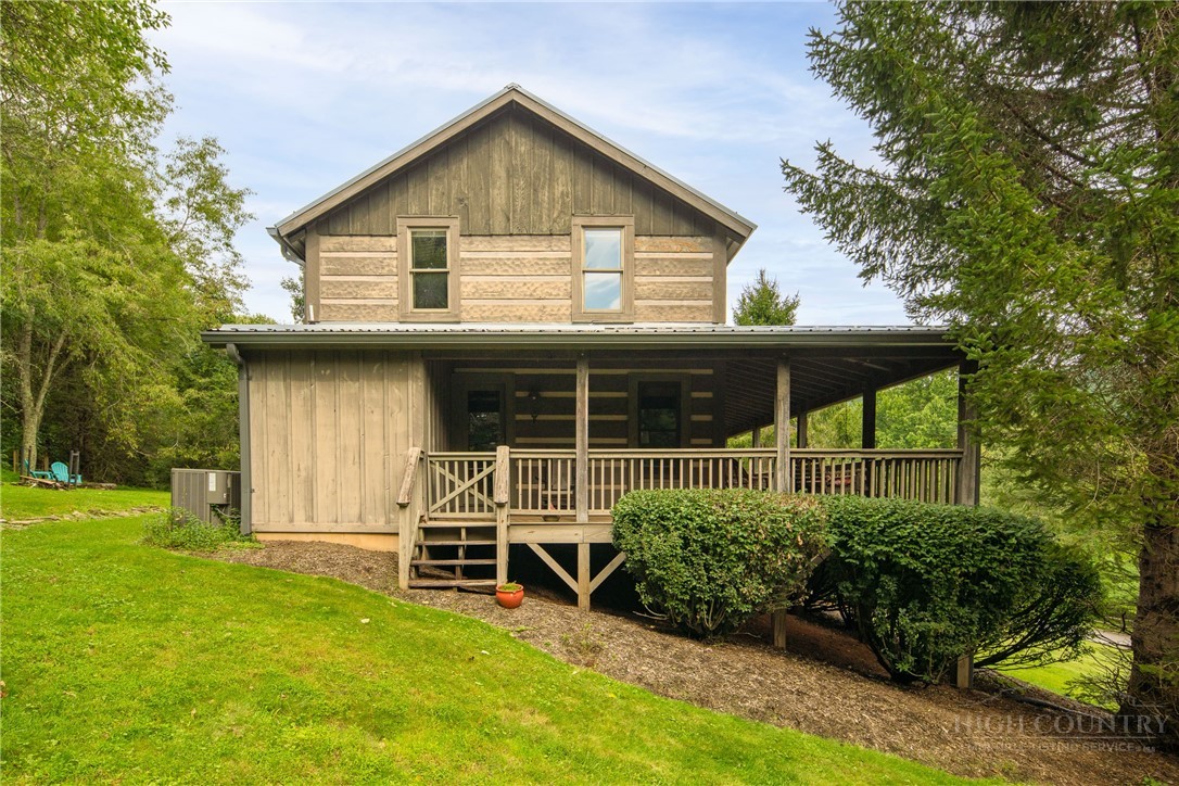 276 E Rivers Edge Property Photo 3
