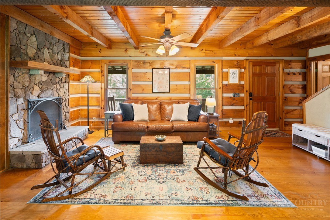 276 E Rivers Edge Property Photo 8