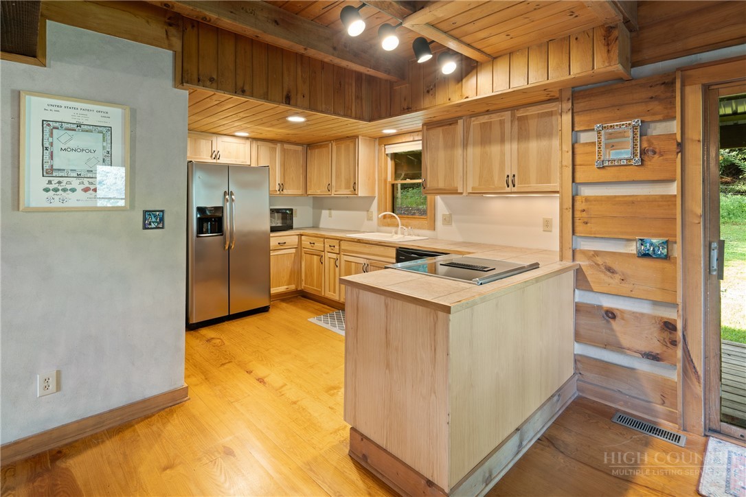 276 E Rivers Edge Property Photo 12