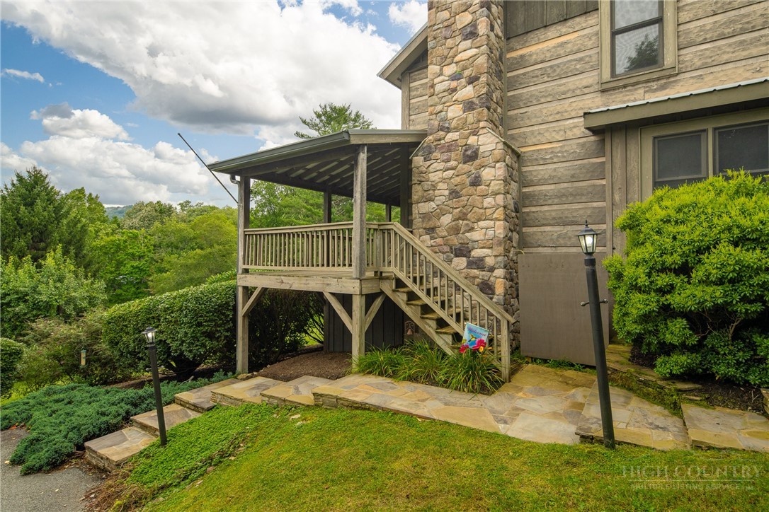 276 E Rivers Edge Property Photo 33