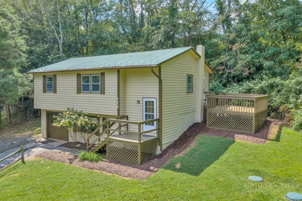 226 Clay Hodges Property Photo 1