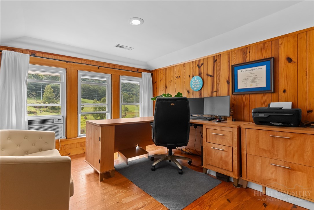 1114 Bledsoe Creek Road Property Photo 14