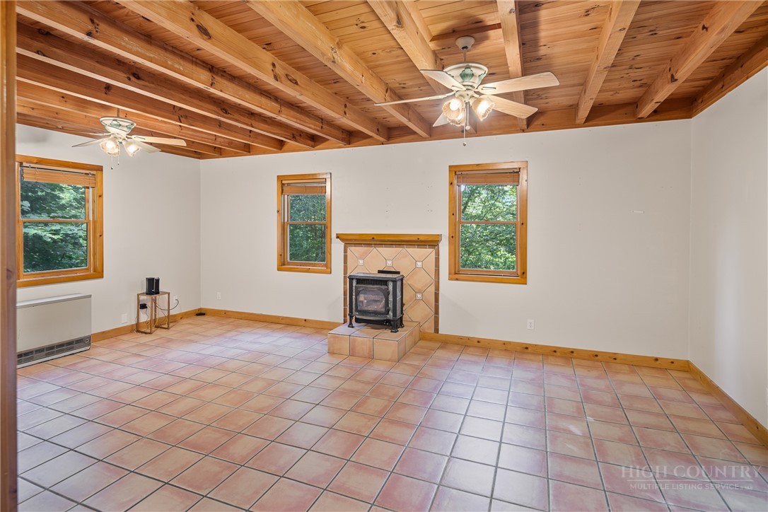 556 Timberlane Drive Property Photo 2