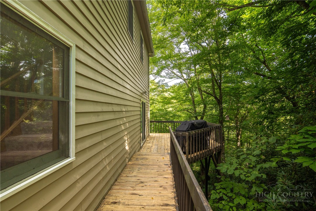 556 Timberlane Drive Property Photo 9