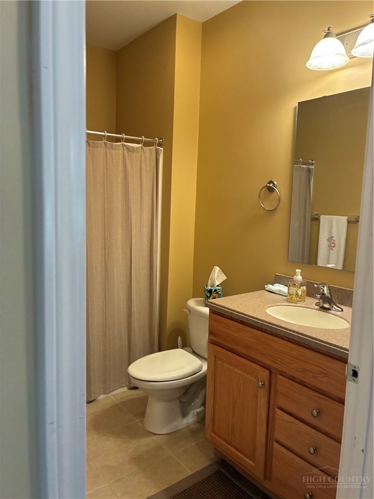 33 Grand Circle 404 Property Photo 29