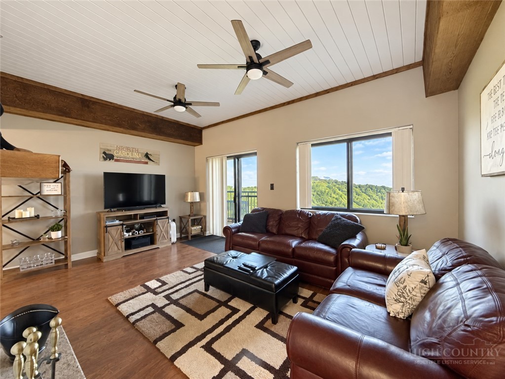 303 Sugar Top Drive 2907 Property Photo 2