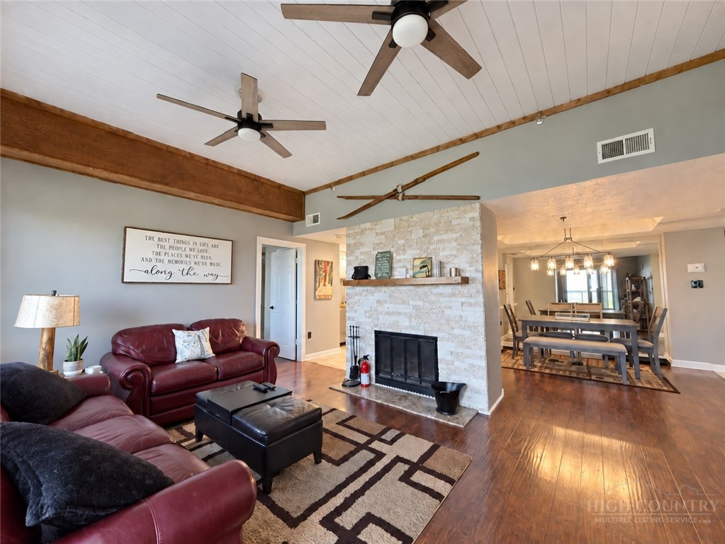 303 Sugar Top Drive 2907 Property Photo 3