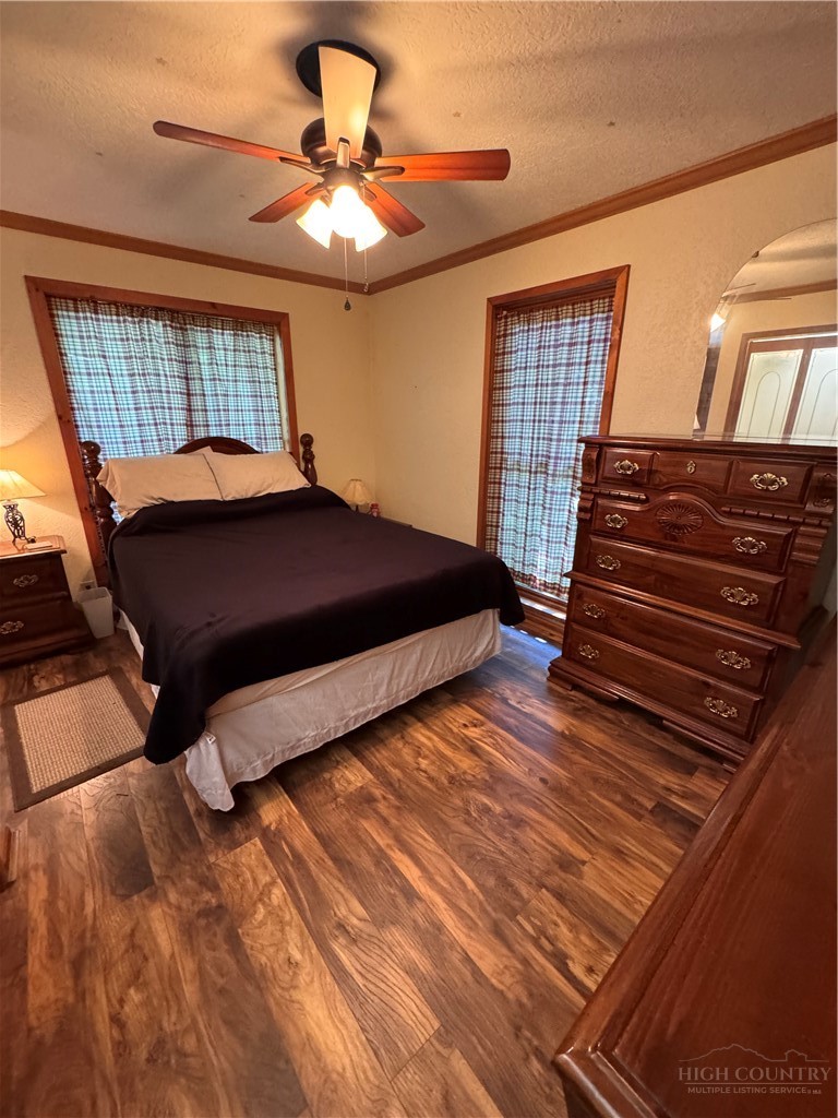 488 Hemlock Loop Property Photo 11