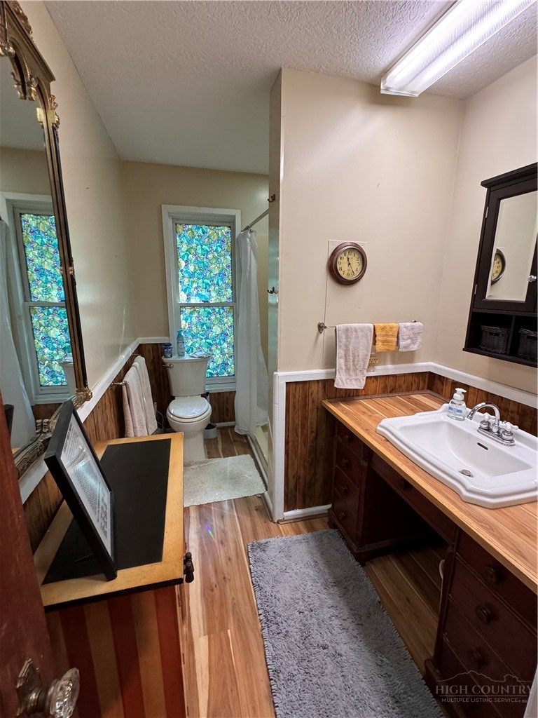 488 Hemlock Loop Property Photo 13