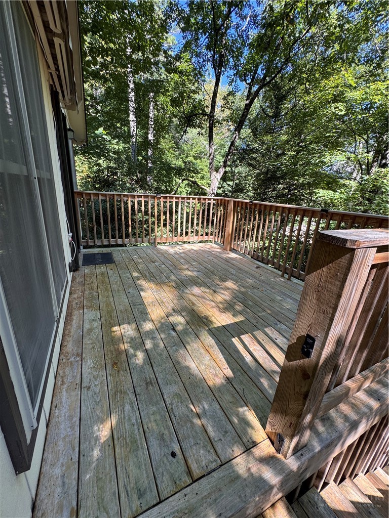488 Hemlock Loop Property Photo 23