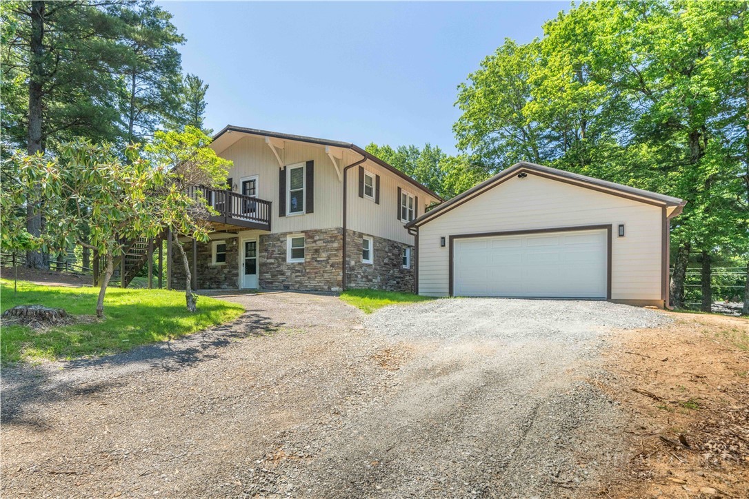 81 Pine Tree Drive Property Photo 1
