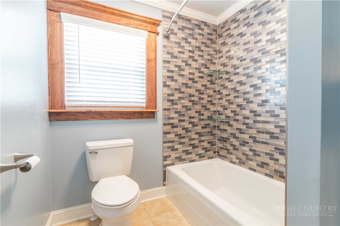 81 Pine Tree Drive Property Photo 28