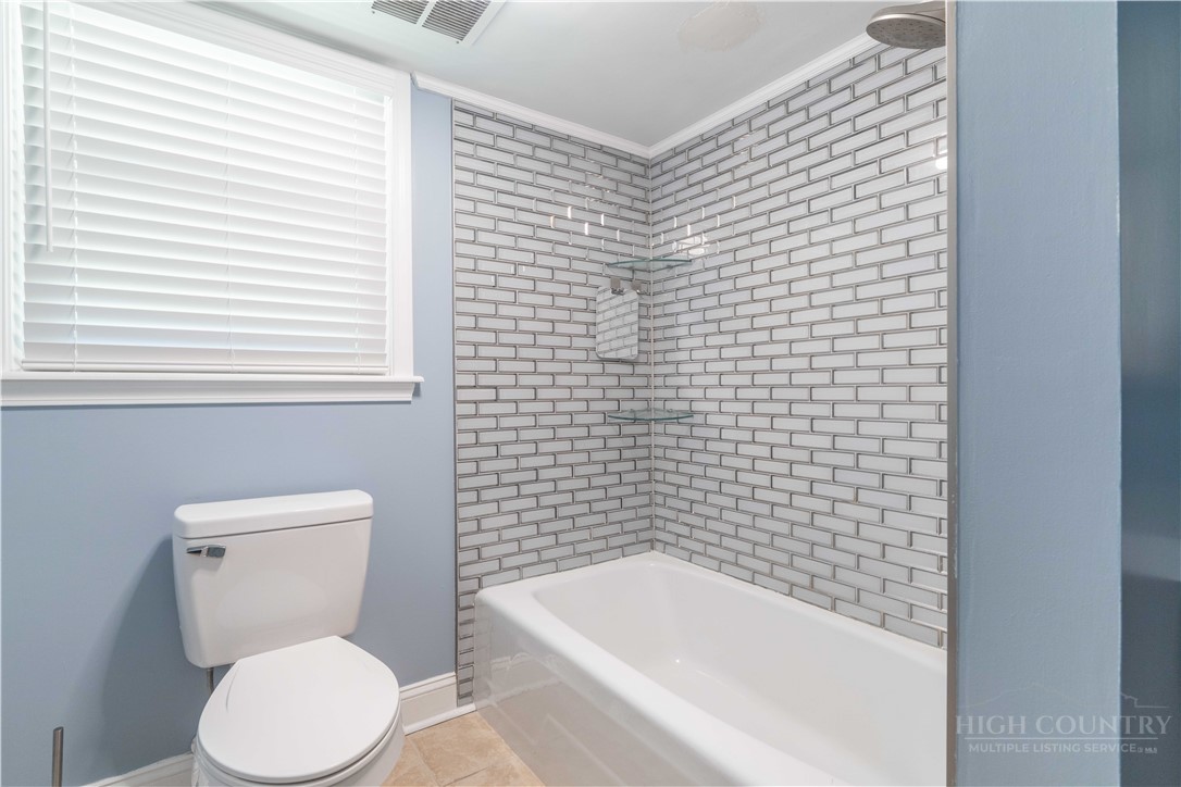 81 Pine Tree Drive Property Photo 40