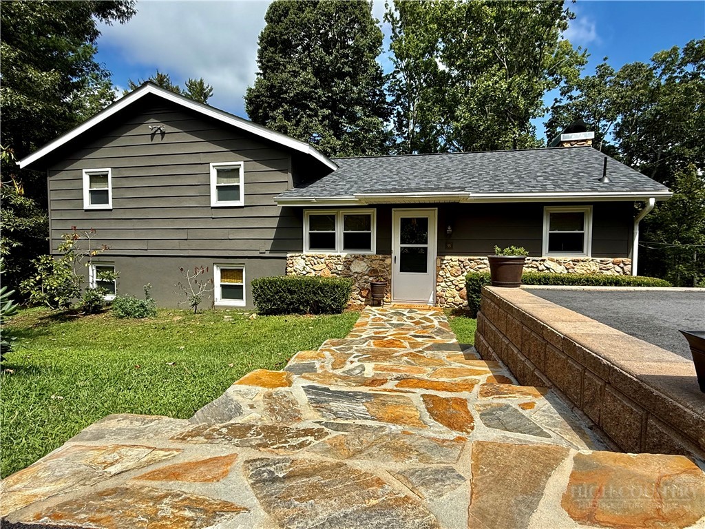 95 Pine Tree Drive Property Photo 4