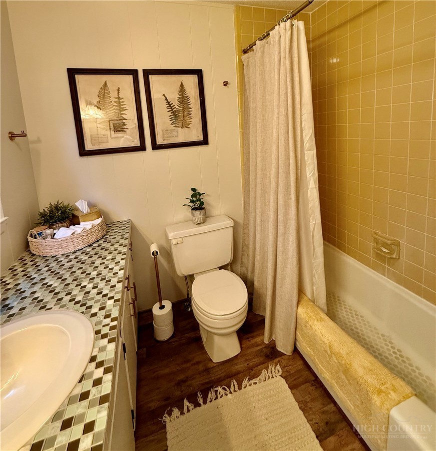 95 Pine Tree Drive Property Photo 32