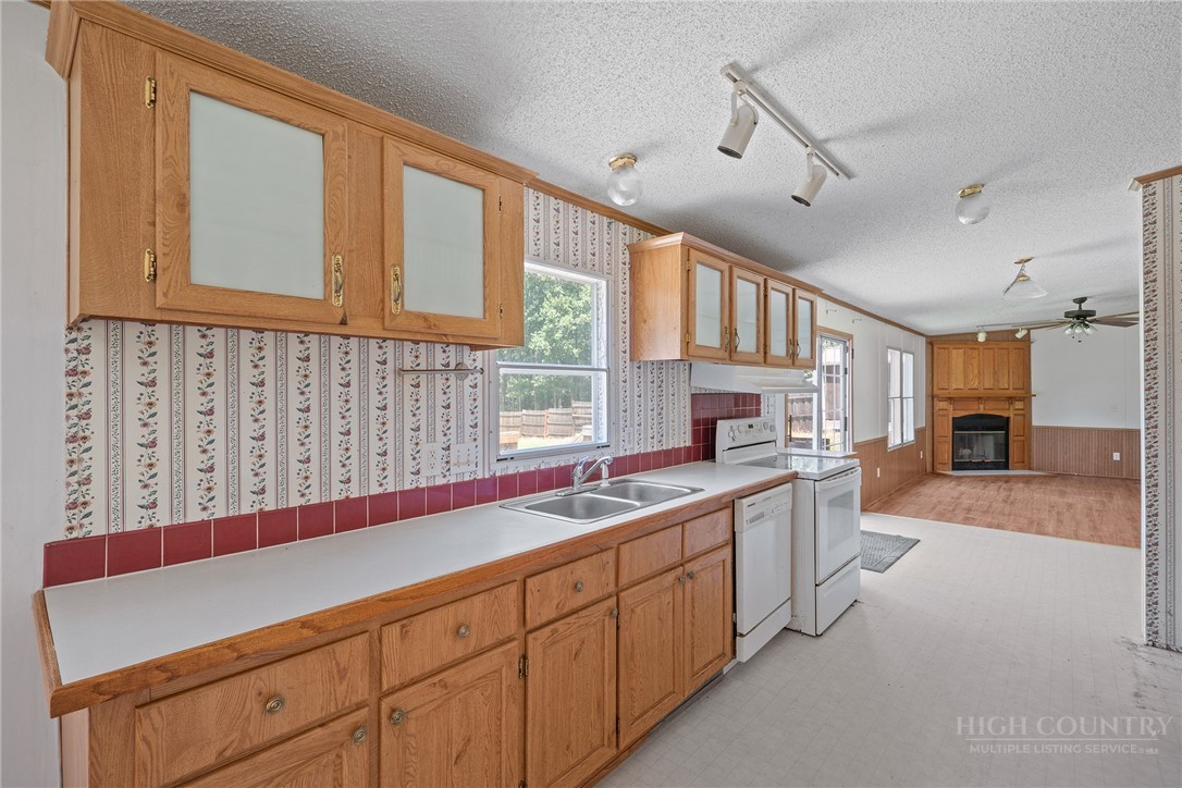 2341 Nc 18 - Us 64 Property Photo 11
