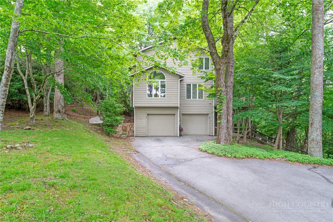 117 Sorrento Park Drive Property Photo 1