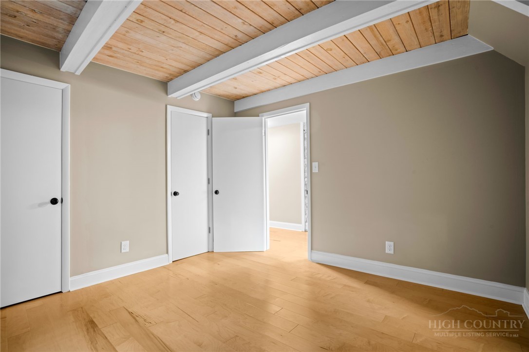 244 Walnut Property Photo 15