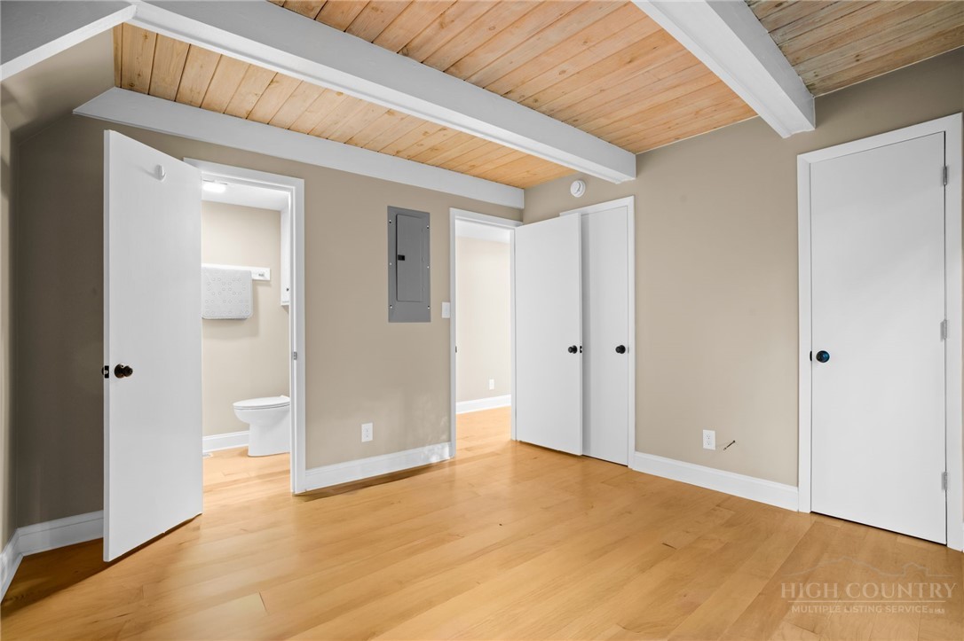 244 Walnut Property Photo 16