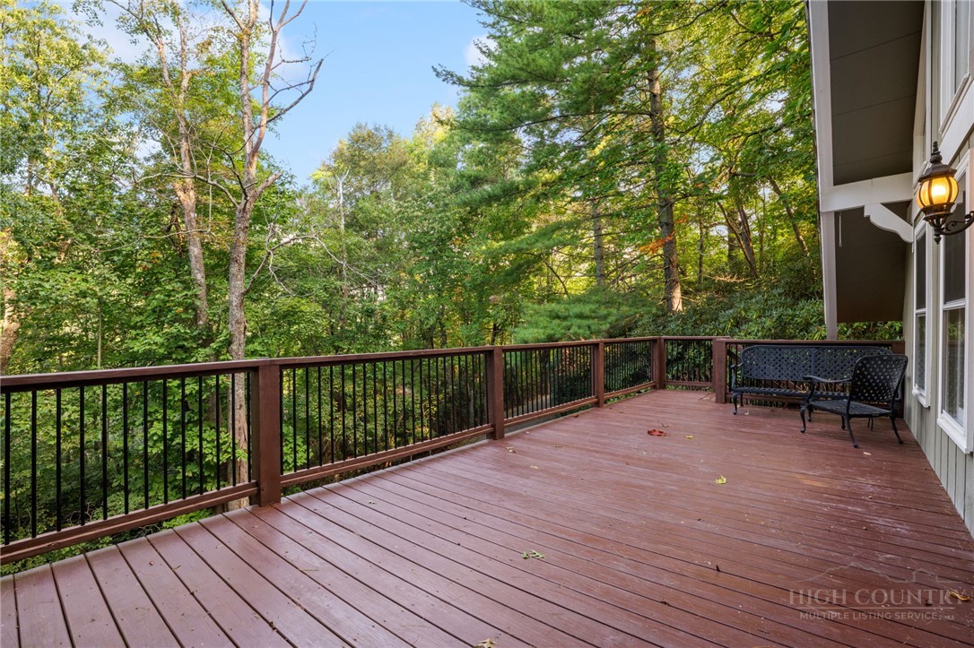 244 Walnut Property Photo 33