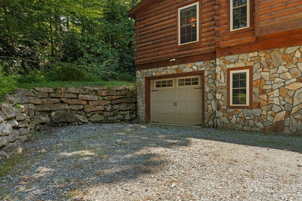 689 Sugar Mountain Drive Property Photo 39