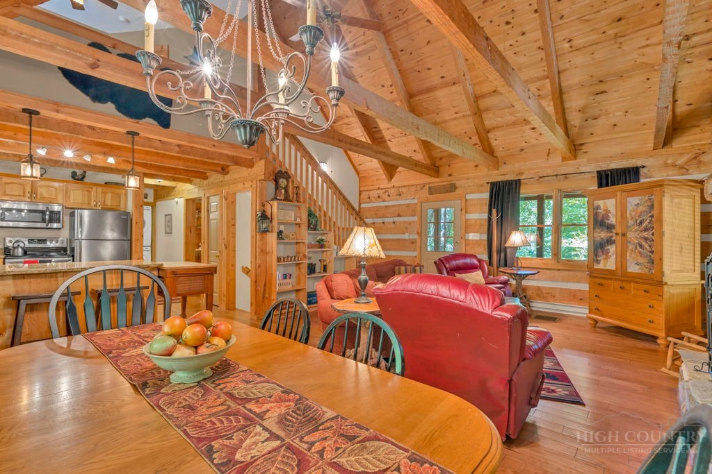 267 Streamside Lane Property Photo 10