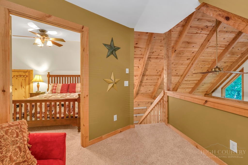 267 Streamside Lane Property Photo 23