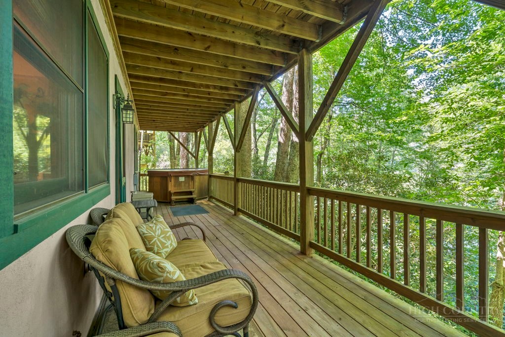 267 Streamside Lane Property Photo 38