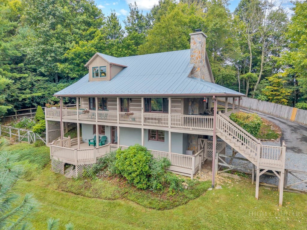 526 Welcome Way Property Photo 1